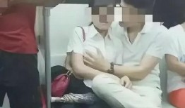 地铁吃瓜是什么,揭秘都市生活中的趣味现象