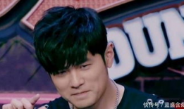 周杰伦吃瓜图片,瓜王降临！