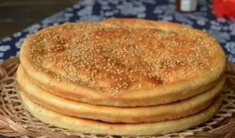 吃瓜配馕,品味新疆风味