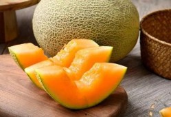 沉浸式吃冰冻哈密瓜,沉浸式哈密瓜盛宴，尽享夏日清凉