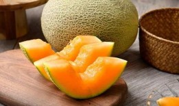 沉浸式吃冰冻哈密瓜,沉浸式哈密瓜盛宴，尽享夏日清凉